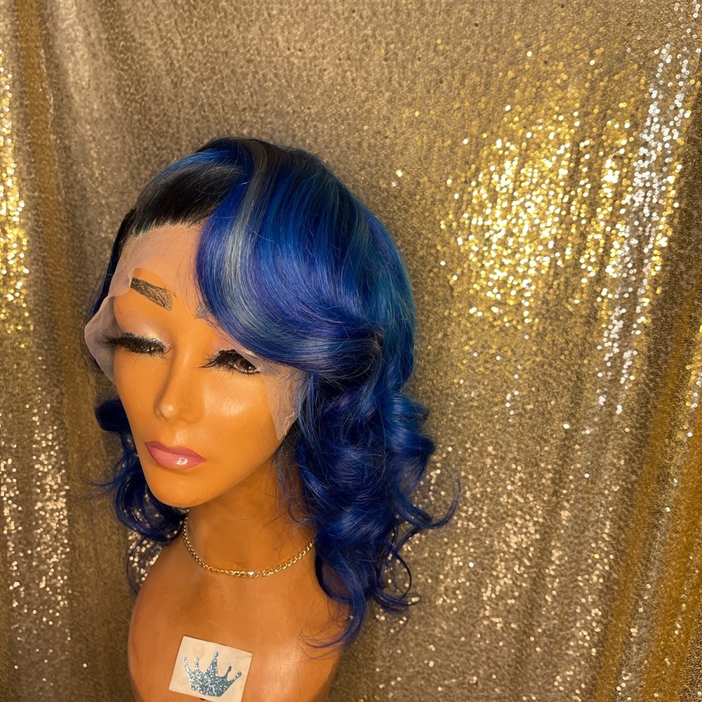 Lace front wig - Picture 7 of 12